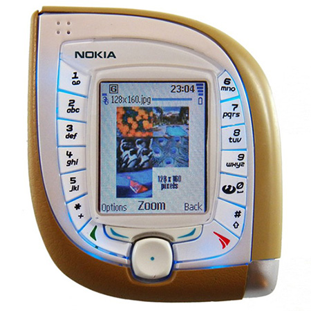 5 Nokia 7600