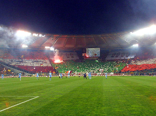29 Apr 2001:  A general view during the Serie A 28th Round League match between Roma and Lazio played at the Olympic Stadium, Rome.  Digital Image Mandatory Credit: Grazia Neri/ALLSPORT
